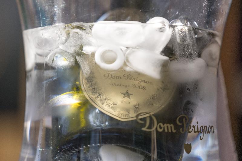 مبيت وإفطار Chateau Des Ayes   Chambres & Suites