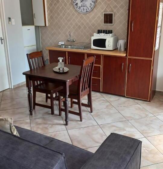 مبيت وإفطار Jakkalsdraai Guest House