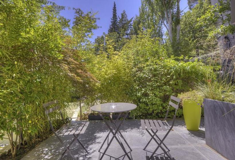 تختخواب و صبحانه La Bastide Perchée