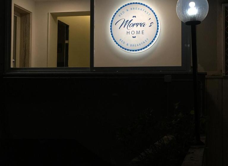 تختخواب و صبحانه Morra's Home