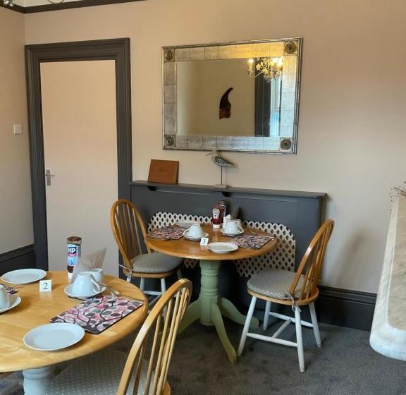 ベッドアンドブレックファースト Number 29  Only Adults