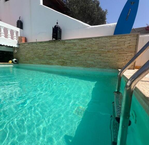 تختخواب و صبحانه Villa Jardin De L'ocean