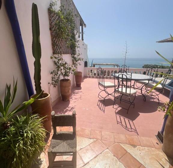 تختخواب و صبحانه Villa Jardin De L'ocean