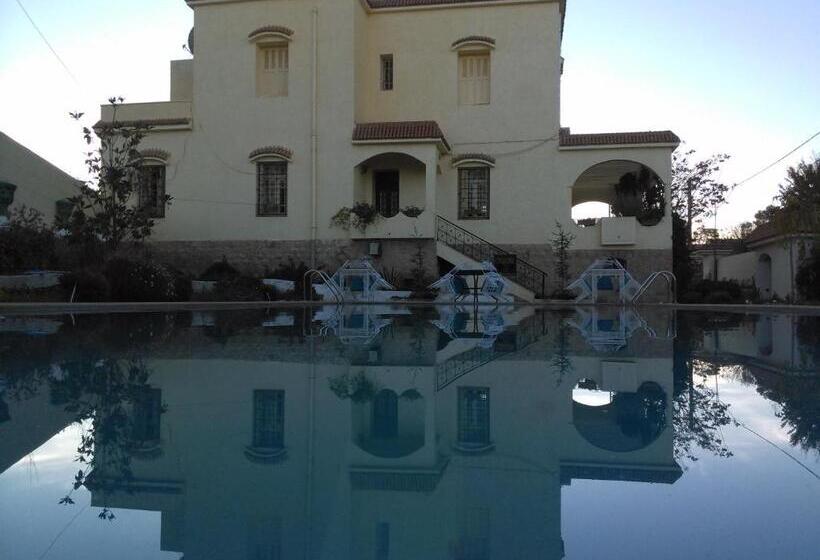 تختخواب و صبحانه Villa Pomme D'or