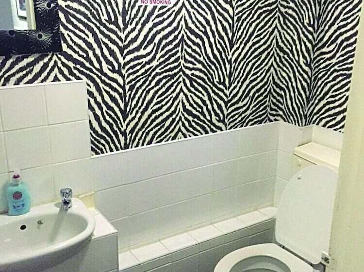 Bobby S Bunkhouse   Hostel