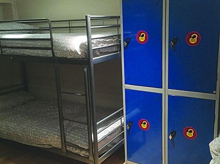 Bobby S Bunkhouse   Hostel