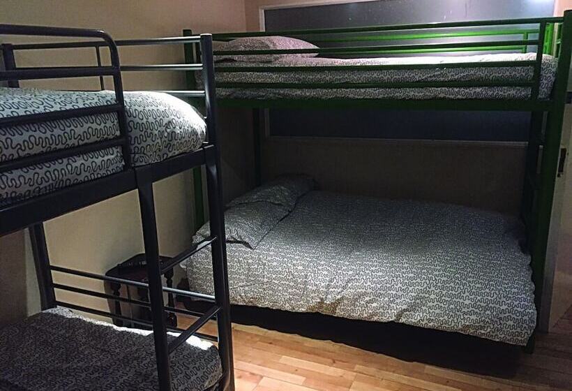 Bobby S Bunkhouse   Hostel