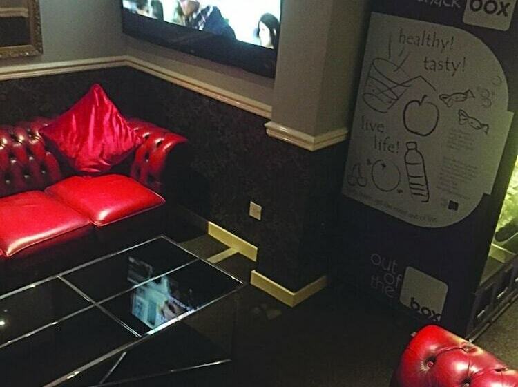 Bobby S Bunkhouse   Hostel