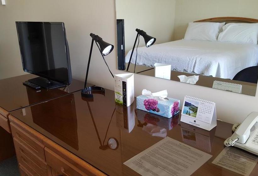 Waintel Studio-wainwright Motel