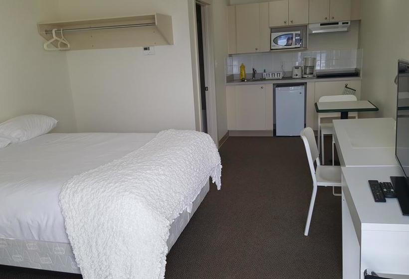 Waintel Studio-wainwright Motel