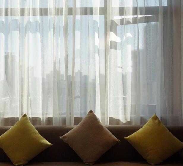 Atour Hotel Xi An Xiaozhai Petroleum University