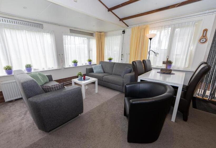 فندق B&b D'olde Smidse