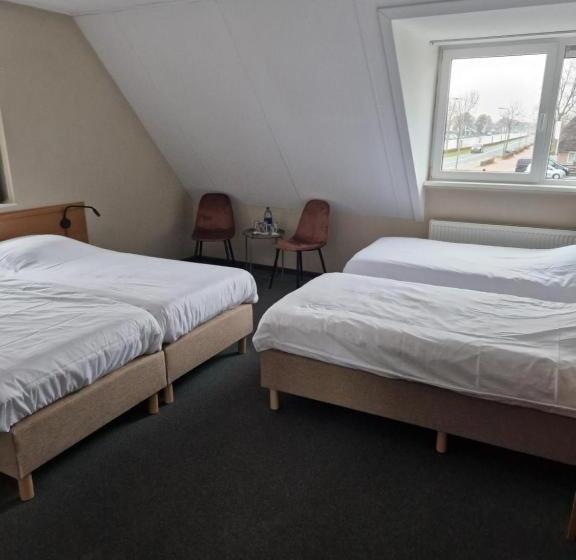 فندق B&b D'olde Smidse