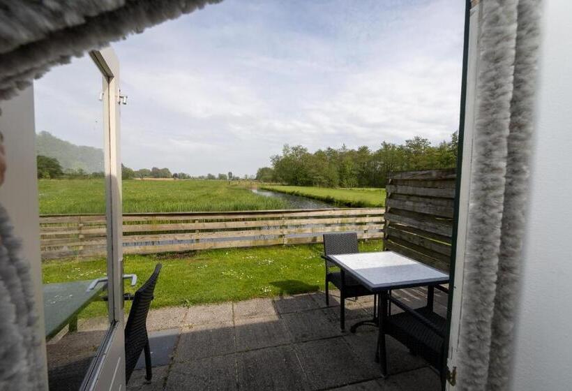 فندق B&b D'olde Smidse