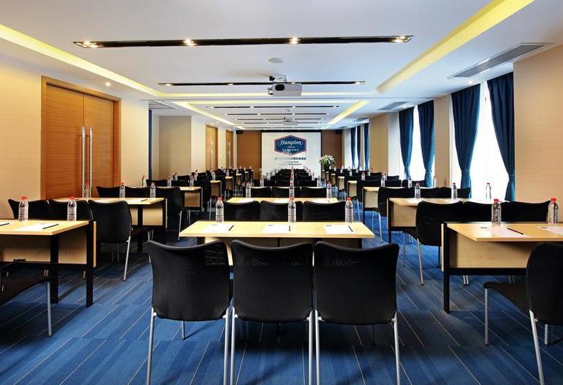 בית מלון כפרי Hampton by Hilton Guilin Xiufeng