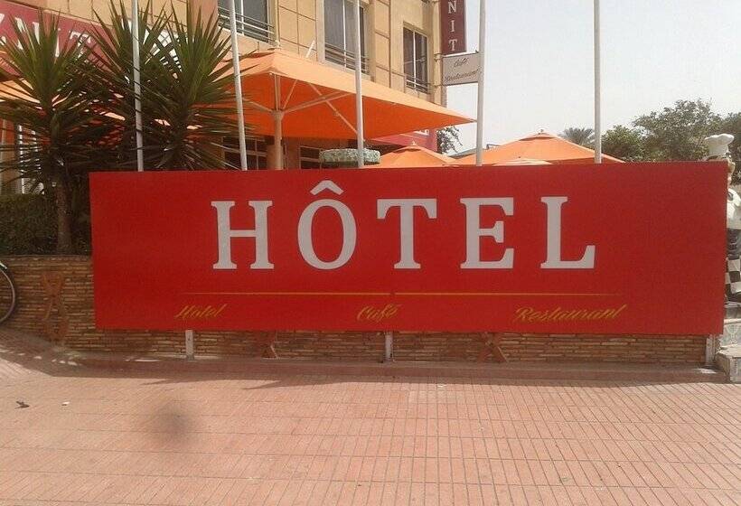 هتل Hôtel Café Restaurant Assaka