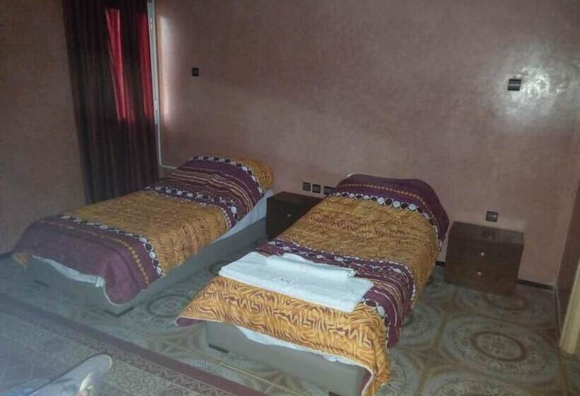 هتل Hôtel Café Restaurant Assaka