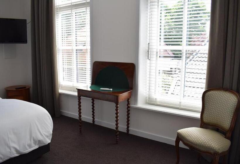 Отель In't Holt 1654 Grand Café & Logement