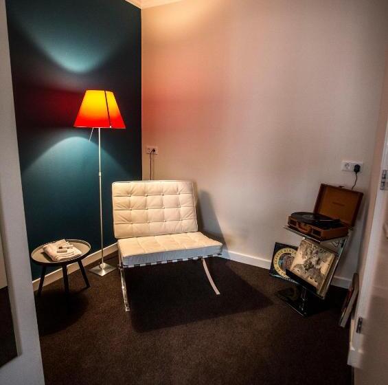 Отель In't Holt 1654 Grand Café & Logement