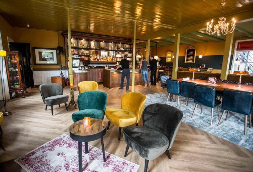 Отель In't Holt 1654 Grand Café & Logement