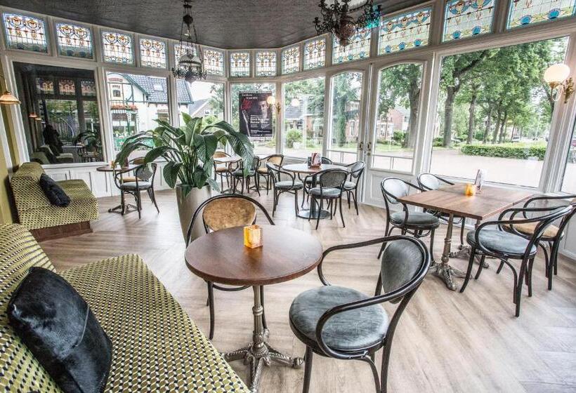 Отель In't Holt 1654 Grand Café & Logement