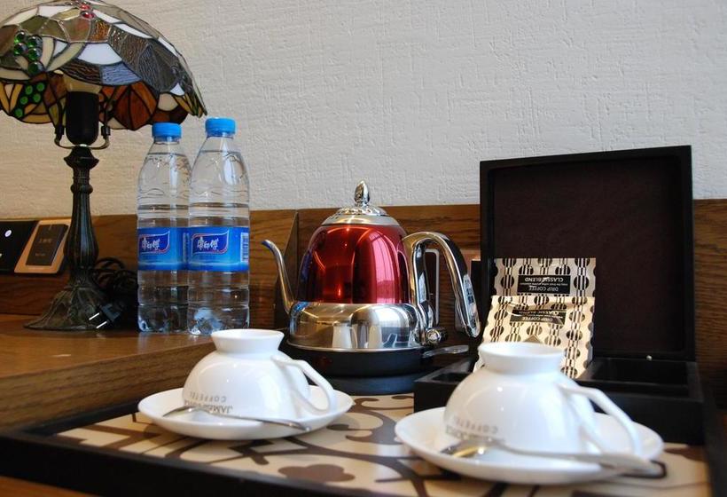 هتل James Joyces Coffetel