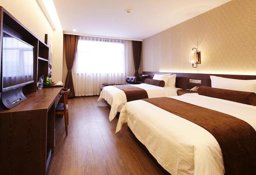 هتل James Joyces Coffetel