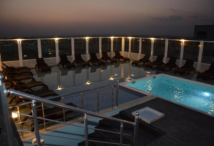 هتل Masaya By Emerald