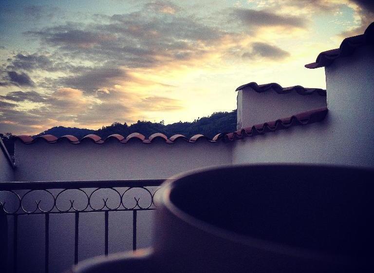 فندق Hostal Café Casa Caturro