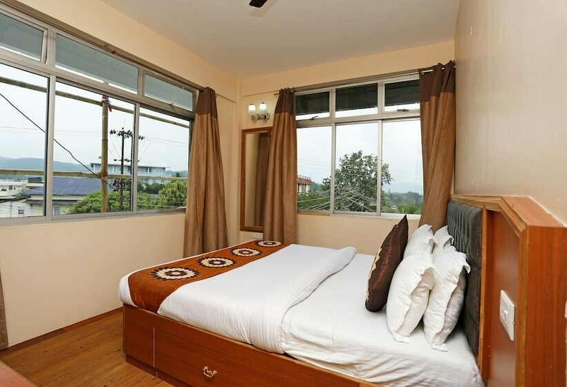 فندق Oyo 8816 Whispering Pines