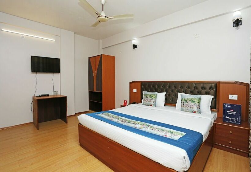 בית מלון כפרי Oyo 8816 Whispering Pines