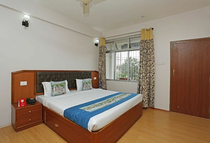 בית מלון כפרי Oyo 8816 Whispering Pines