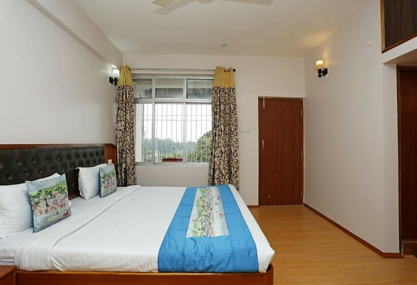 בית מלון כפרי Oyo 8816 Whispering Pines