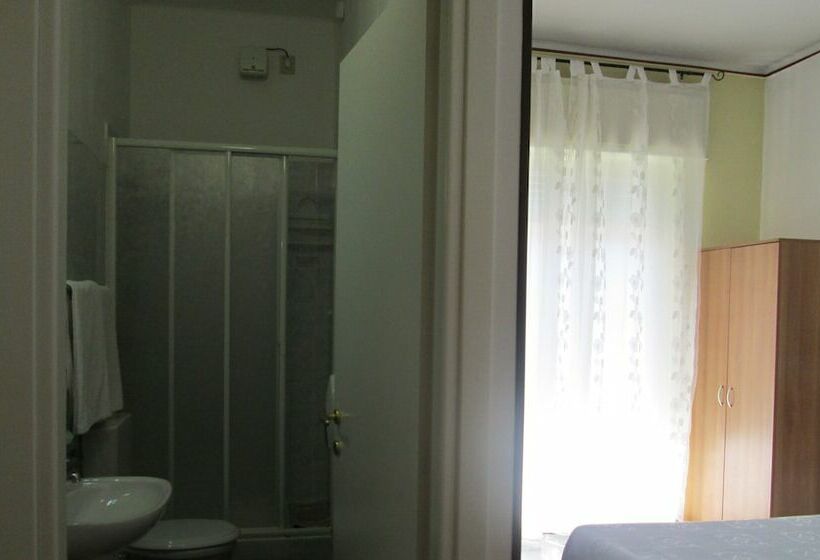 בית מלון כפרי Pensione Aurora