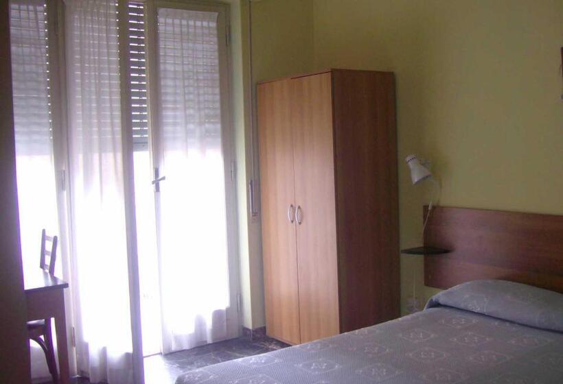 בית מלון כפרי Pensione Aurora