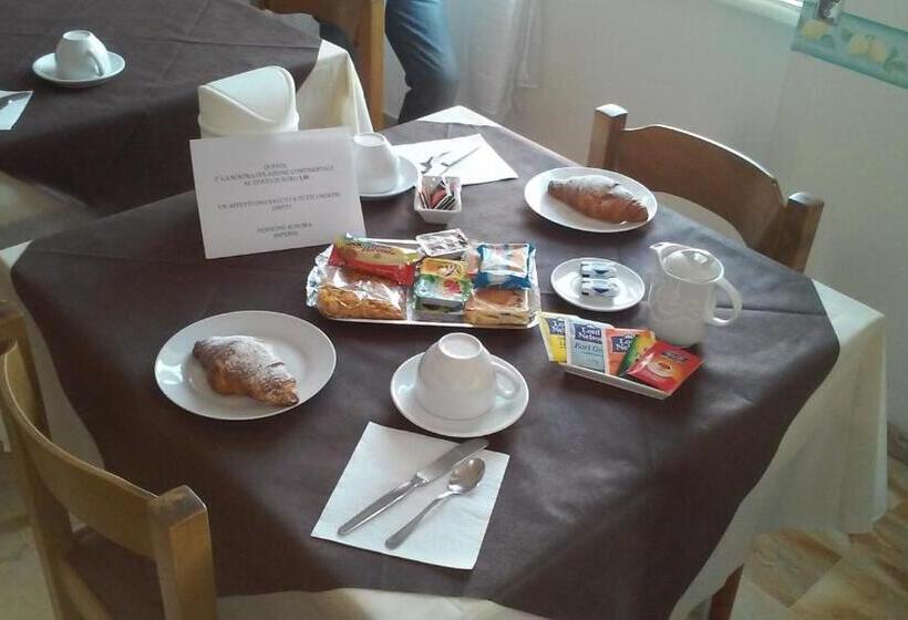 בית מלון כפרי Pensione Aurora