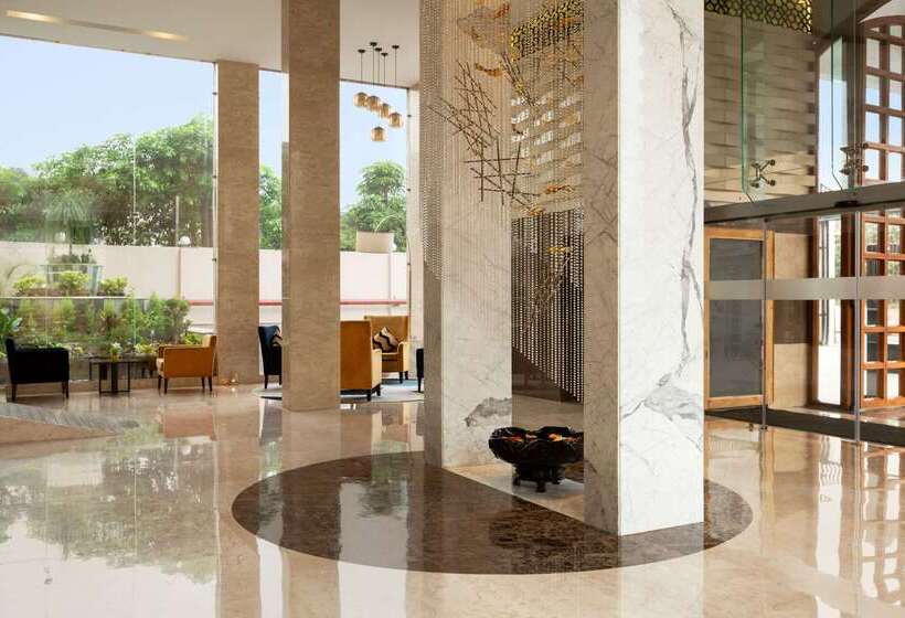 Hotel Ramada By Wyndham Dehradun Chakrata Road