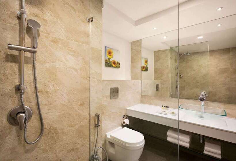 Hotel Ramada By Wyndham Dehradun Chakrata Road