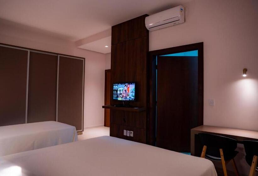 ホテル Santos Dumont