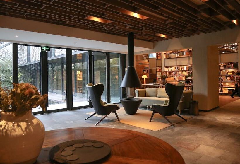 ホテル Seclusive Life In Jiangnan •canal Yard