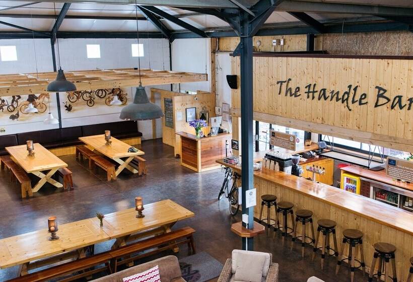 فندق Trail's End