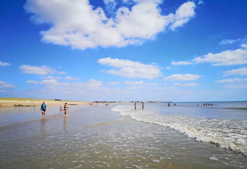 Отель Vent D Eden Park