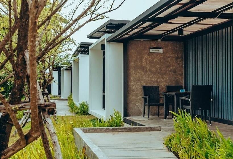 Mawadee Island Resort