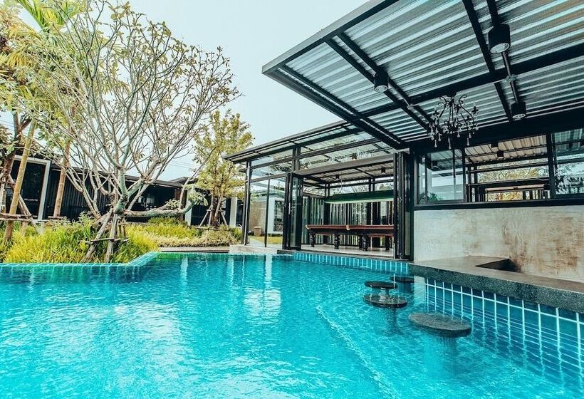 Mawadee Island Resort