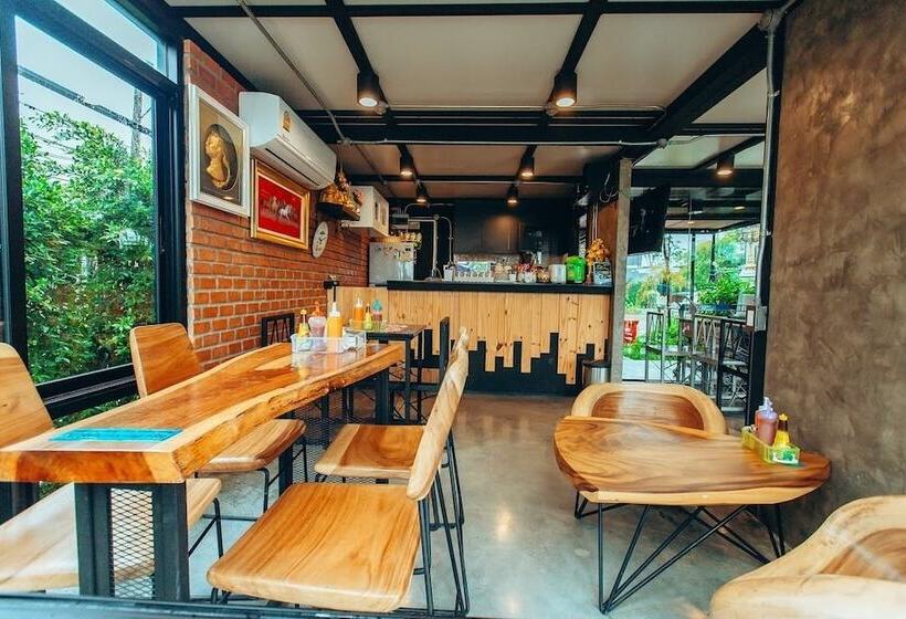 Mawadee Island Resort