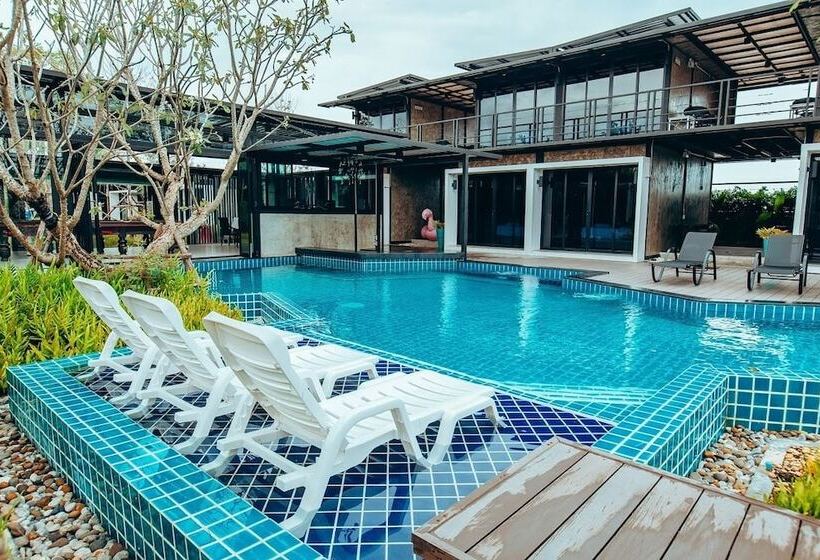 Mawadee Island Resort