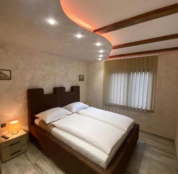 Motel Pizzeria Antic's