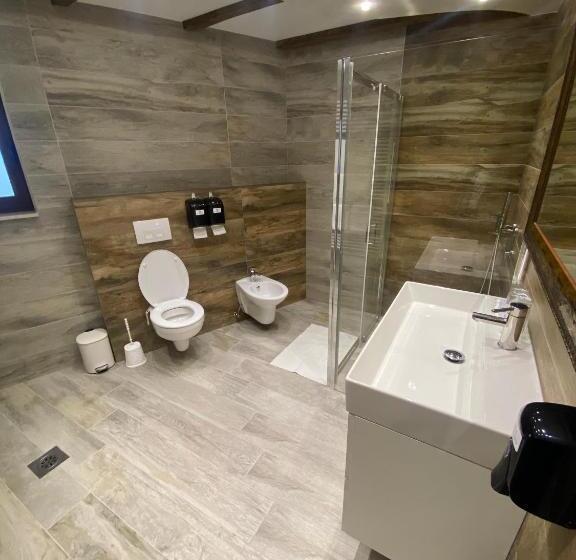 Motel Pizzeria Antic's