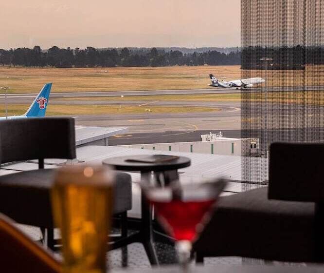 Novotel Christchurch Airport