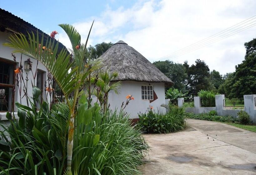 فندق صغير Graskop Family Retreat And Backpackers